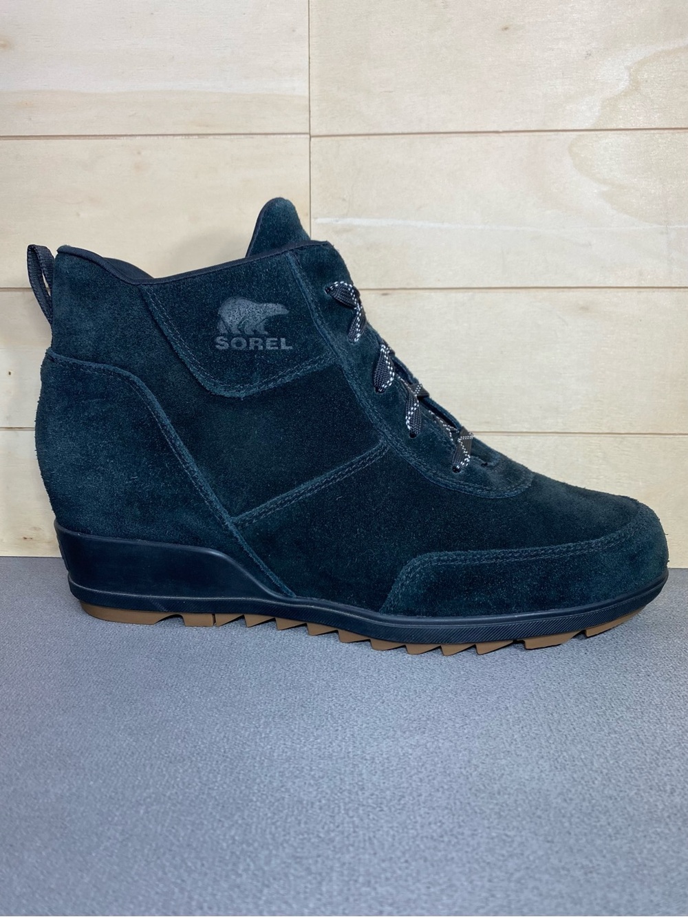 Sorel Evie Sport Lace Boots Women's Size 10 Shoes Black Suede Hidden Wedge